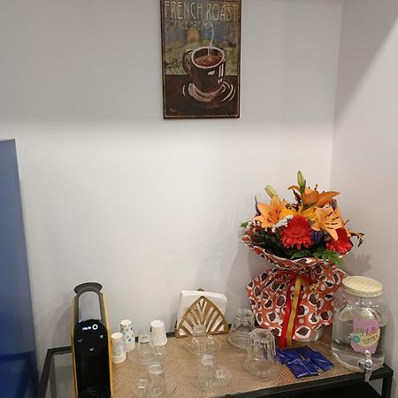 Plaza Caparica Hostel Кошта-да-Капаріка Екстер'єр фото