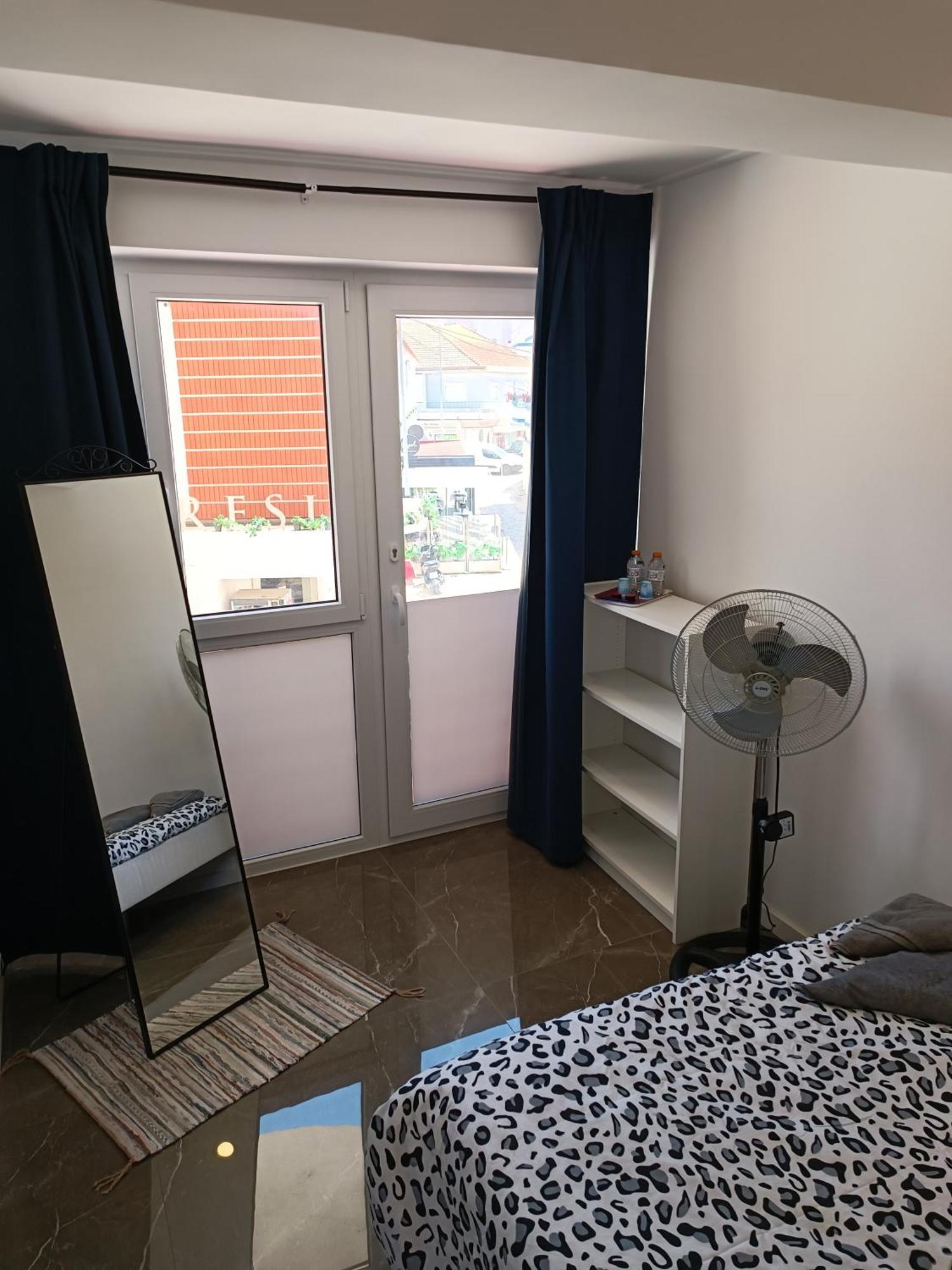 Plaza Caparica Hostel Кошта-да-Капаріка Екстер'єр фото