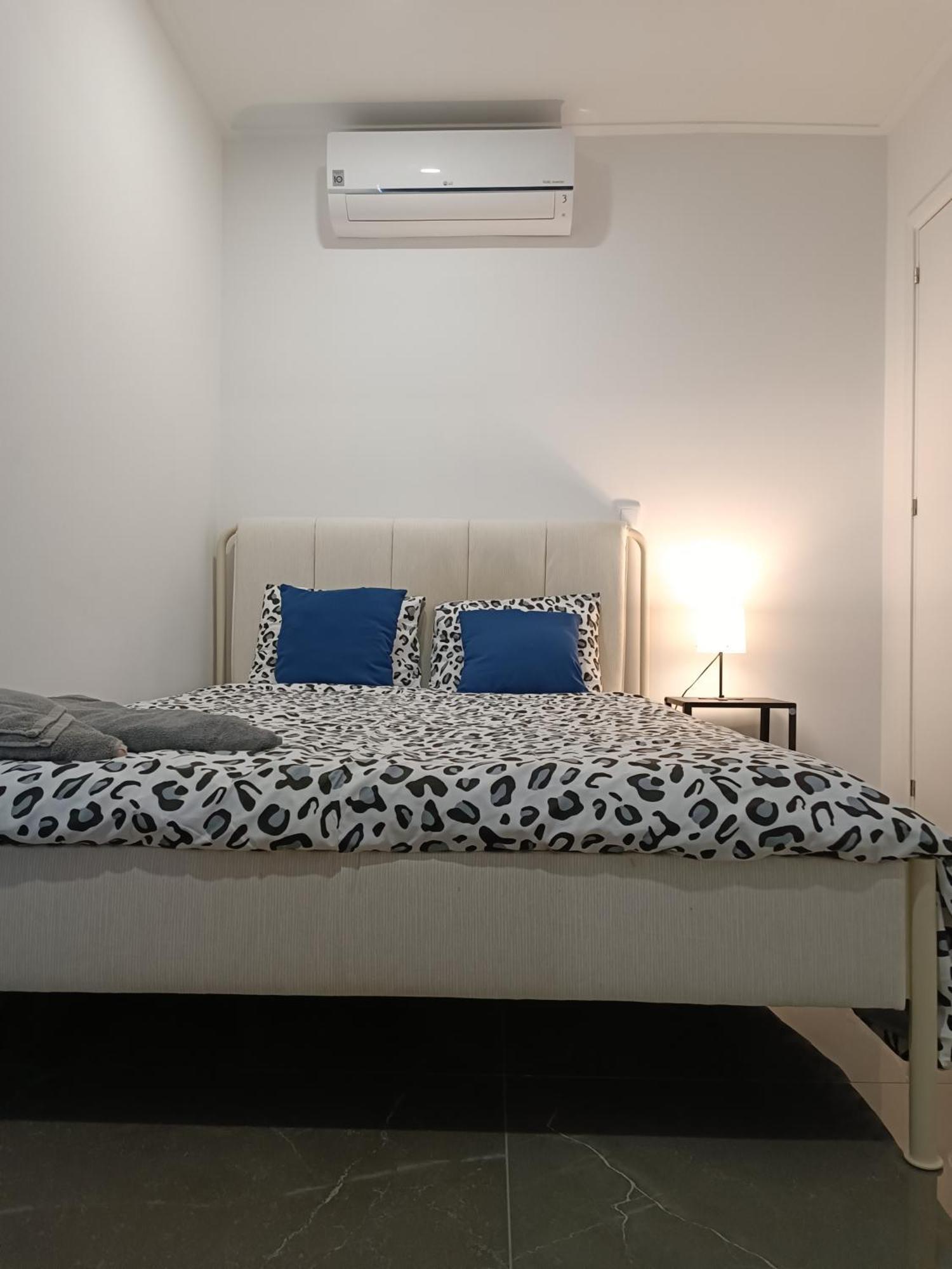 Plaza Caparica Hostel Кошта-да-Капаріка Екстер'єр фото