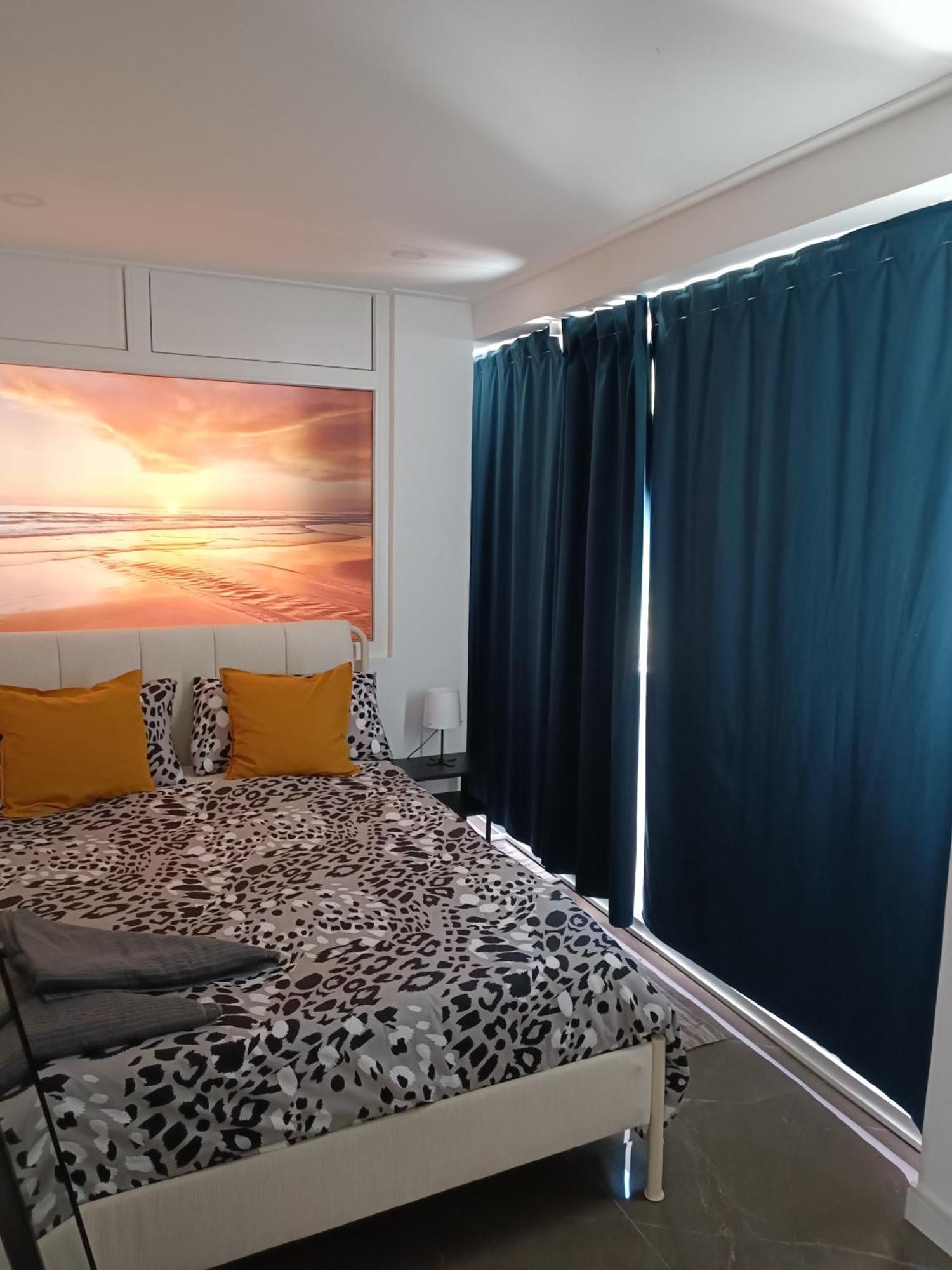 Plaza Caparica Hostel Кошта-да-Капаріка Екстер'єр фото