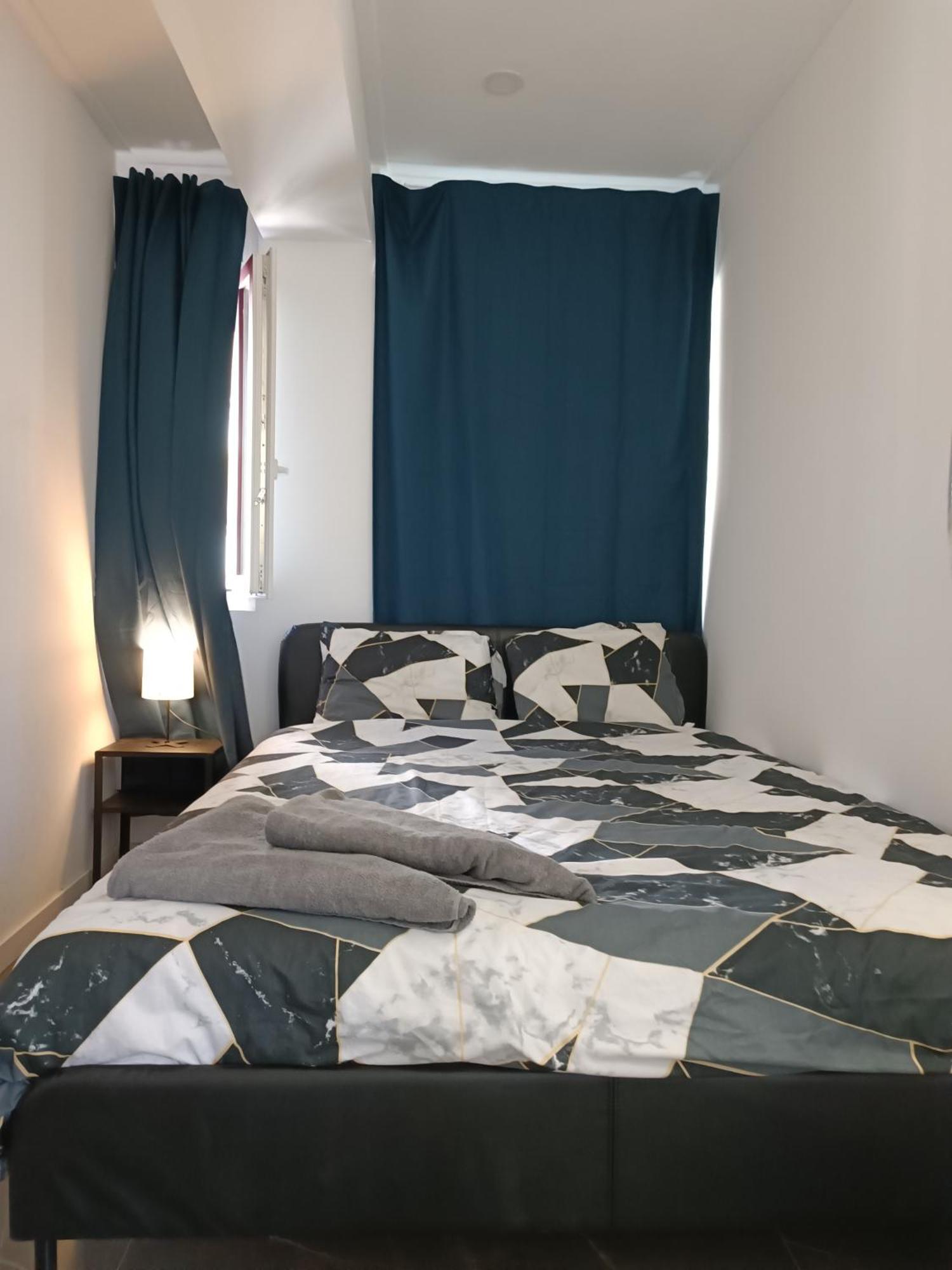 Plaza Caparica Hostel Кошта-да-Капаріка Екстер'єр фото