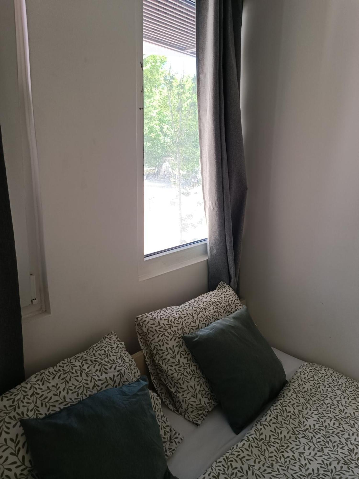 Plaza Caparica Hostel Кошта-да-Капаріка Екстер'єр фото