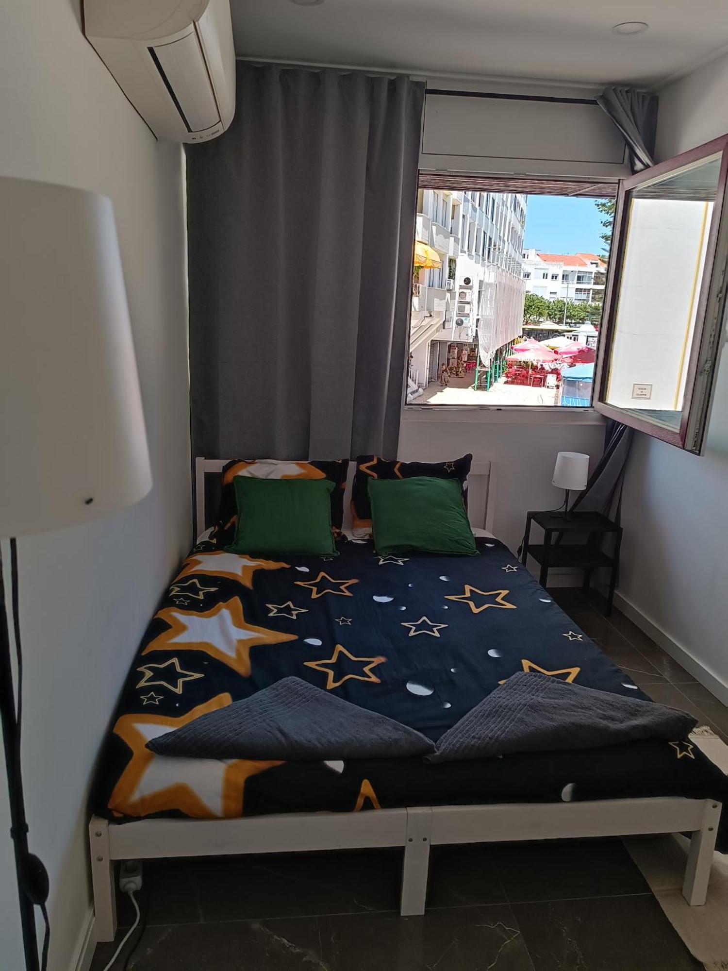 Plaza Caparica Hostel Кошта-да-Капаріка Екстер'єр фото